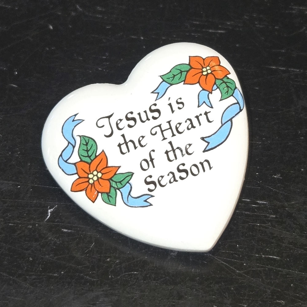 Jesus Is The‎ Heart Of The Season VTG White Poinsettia Accented Heart Shaped Pin